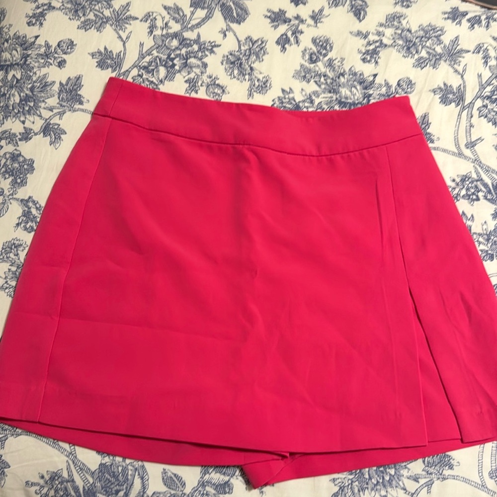 NWT adorable pink skort